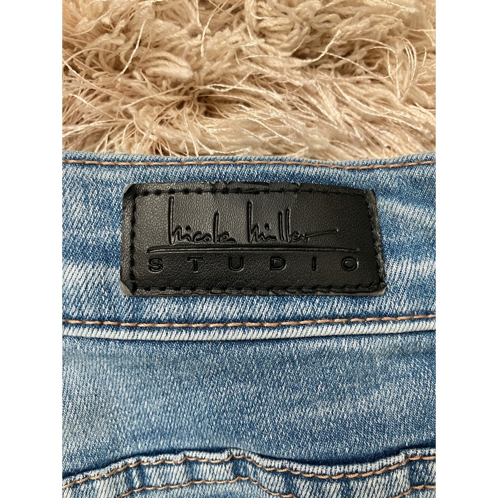 Nicole Miller Studio‎ Denim Distressed Jeans Size 10 Raw Hem Light Wash - Picture 3 of 8
